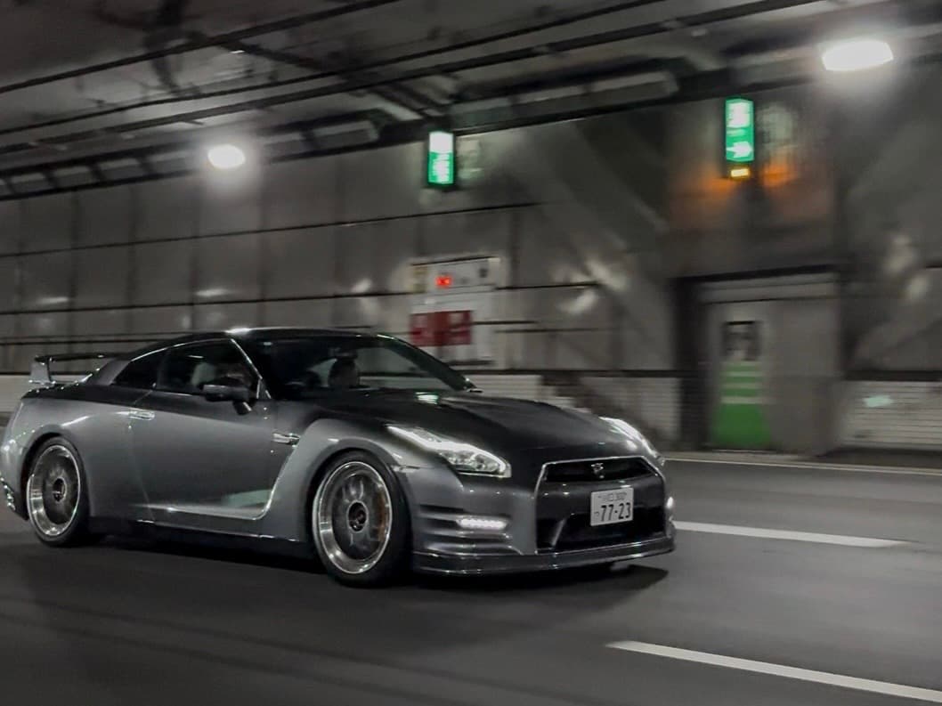 Nissan R35 GT-R tour vehicle